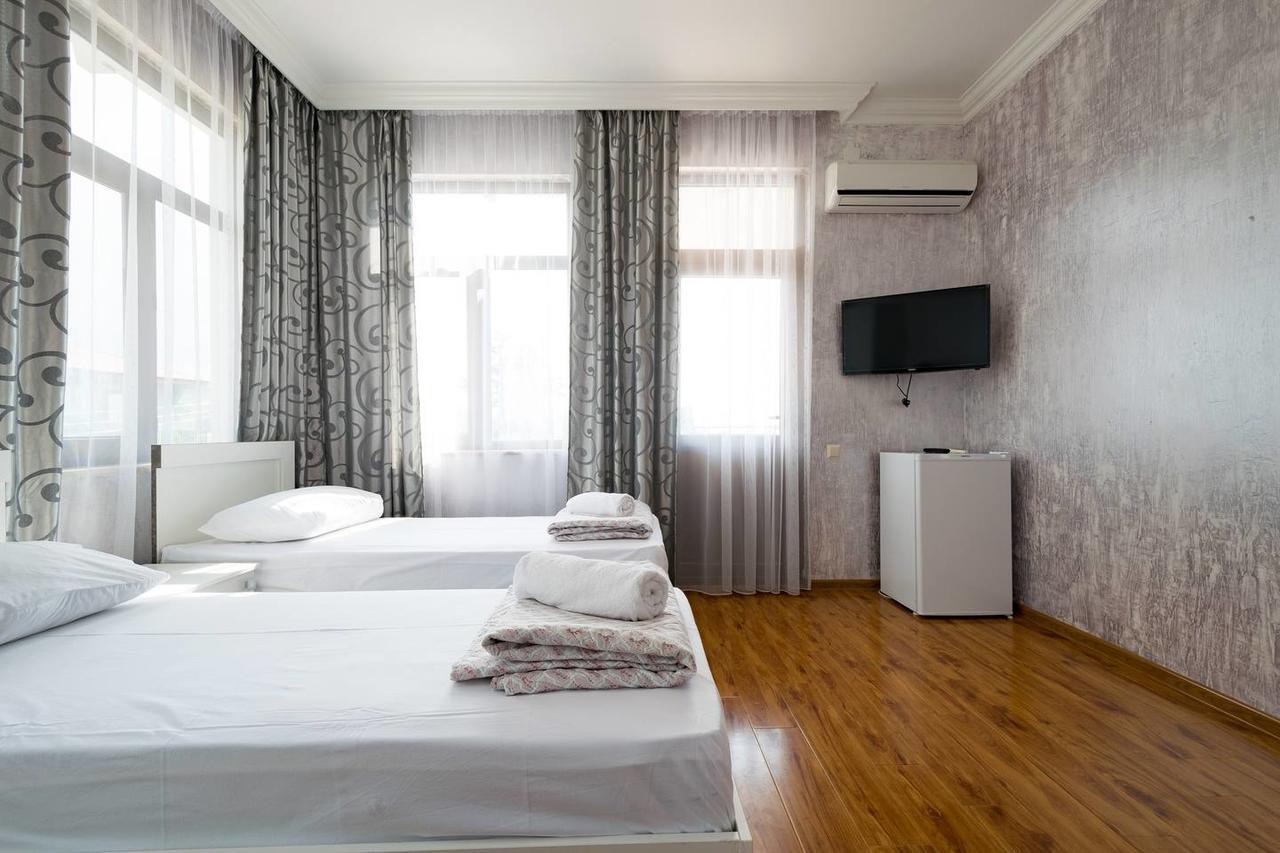 Sunny Hotel Batumi Makhinjauri Eksteriør bilde